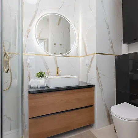 Апартаменти Family With Terrace 2 Bedrooms And Balcony By Renters *