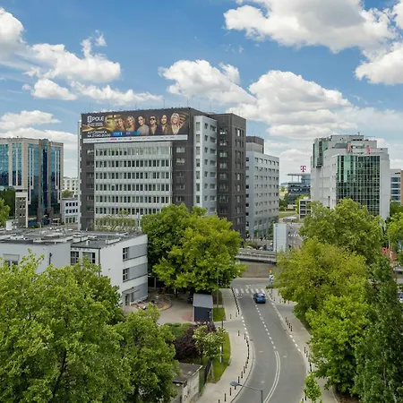 Apartmán Family With Terrace 2 Bedrooms And Balcony By Renters